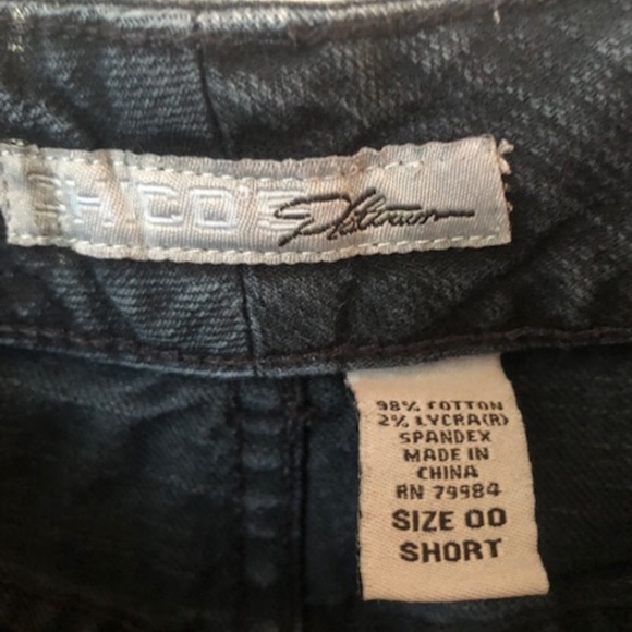 Chico's Platinum Jeans Size 2 (Chicos sz 00) stretch, short, flair - Picture 3 of 10